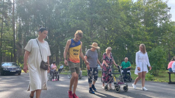 Deju treniņš senioriem sagādā prieku