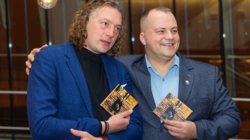 Liepājā prezentē Liepājas Simfoniskā orķestra un Kārļa Lāča jauno CD