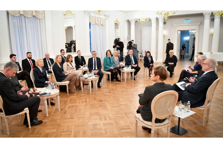 Sarunā ar Saeimas deputātiem Valsts prezidents pievērš uzmanību iekšējās un ārējās drošības stiprināšanai