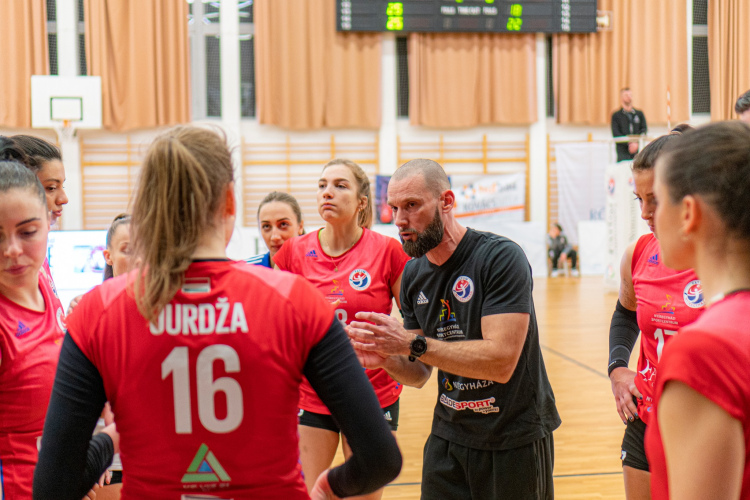 Jurdža ar 17 punktiem ārzemēs rezultatīvākā no Latvijas volejbolistiem