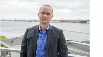FlyCap: Unikāla iespēja pārdot HansaMatrix akcijas krītošā tirgū par “buļļu” tirgus cenu