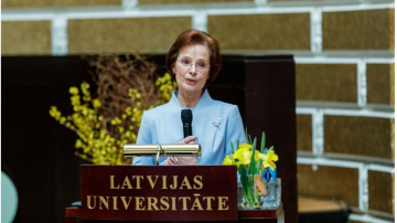 Andras Levites runa “Hospiss LV” rīkotajā diskusijā “Tiesības uz cieņpilnu nāvi”