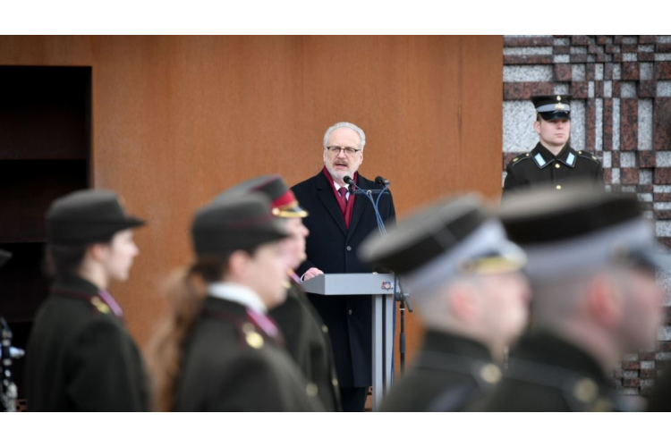 Valsts prezidenta Egila Levita uzruna Komunistiskā genocīda upuru piemiņas dienā pie memoriāla “Vēstures taktīla”