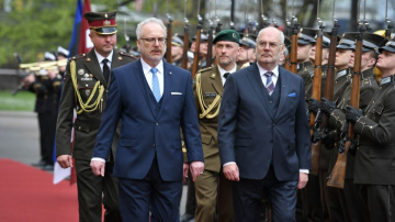 Latvijas un Igaunijas prezidenti: NATO samitā Viļņā nepieciešams vienoties par konkrētu ceļa karti,