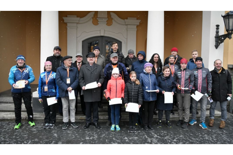 Latvijas Orientēšanās federācija 60. gadskārtu Rīgas pilī uzsāk ar jaunas tradīcijas pieteikumu