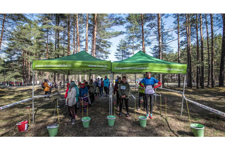 Mežaparkā notiks Latvijas Skolu orientēšanās kauss 2023