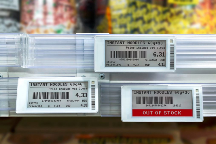 Elektroniskās cenu zīmes revolucionizē industriju, mazinot darba stundas un papīra kalnus