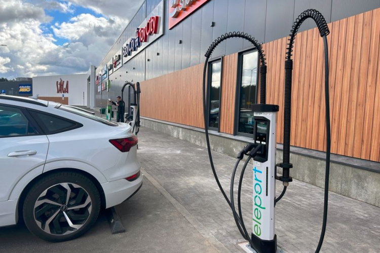 “Eleport” turpina tīkla attīstību: uzstādītas 7 jaunas stacijas Dreiliņos, Berģos un Siguldā