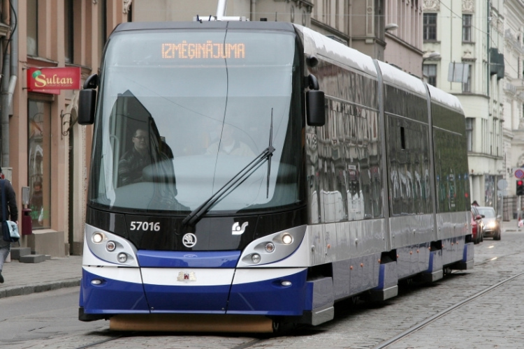 Lieldienu svētkos sabiedriskais transports kursēs pēc brīvdienu grafika
