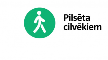“Pilsēta cilvēkiem” aicina ukraiņus iepazīt Rīgu īpašā veloekskursijā