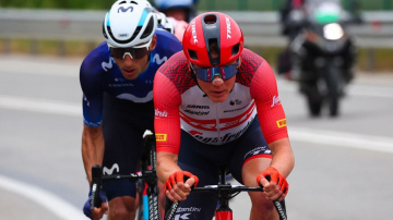 Skujiņam tehniskais defekts un 7. vieta “Giro d’Italia” astotajā posmā