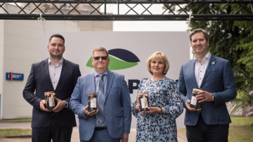 FOTO: “Nordic Plast” savā 23 gadu jubilejā oficiāli atklāj otrreizējo izejvielu šķirošanas un pārstrādes līniju