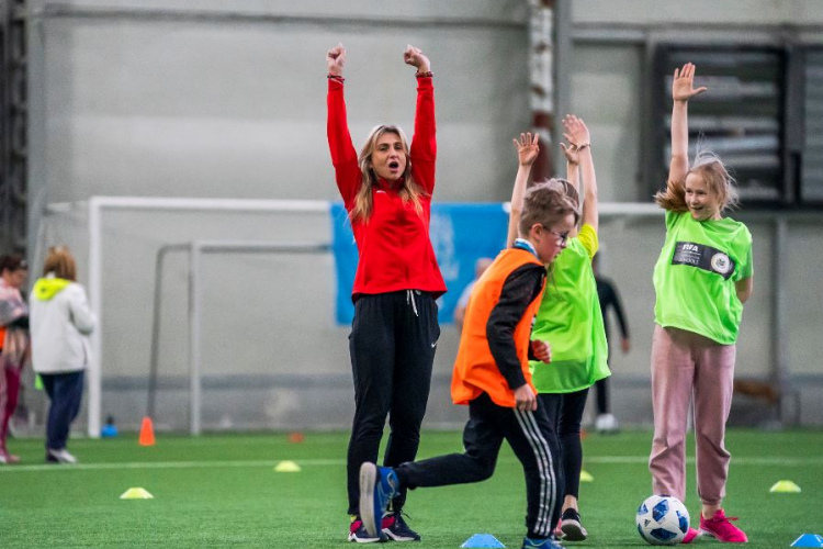 “Futbols skolām” programma no jaunā mācību gada ar skatu uz sociālām pārmaiņām