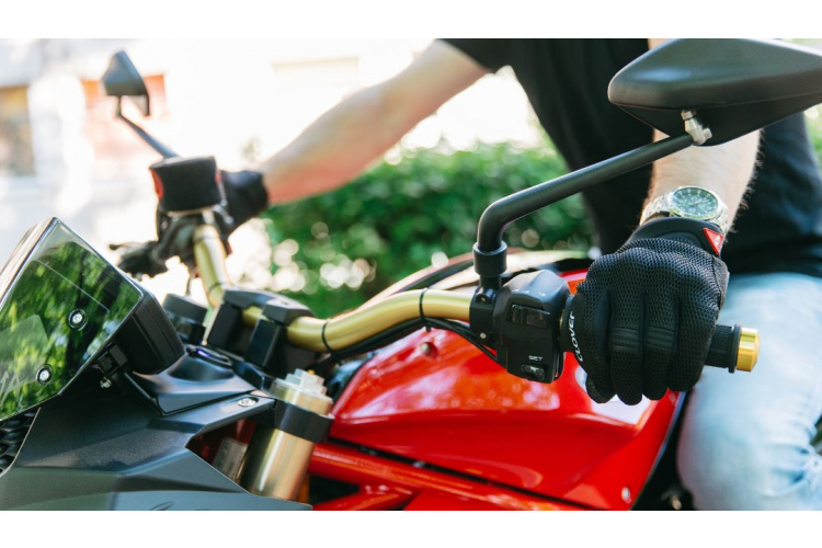 “Balcia” paplašina elektrisko transportlīdzekļu KASKO piedāvājumu, uzsākot sadarbību ar “Energica Latvia”