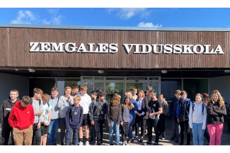 Skolēni dosies ekskursijās uz zemnieku saimniecībām