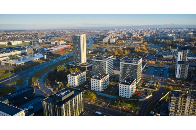 “East Capital Real Estate Fund IV” par 37 miljoniem eiro iegādājas modernu biroju kompleksu Viļņā