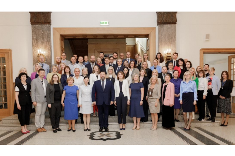 Ārlietu ministrijā uz mācībām pulcējas Latvijas konsulārās amatpersonas