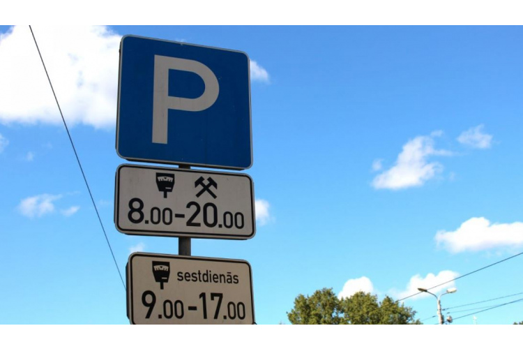 Gadatirgus norises laikā atļaus novietot transportlīdzekļus Brīvības gatvē pie Brīvdabas muzeja
