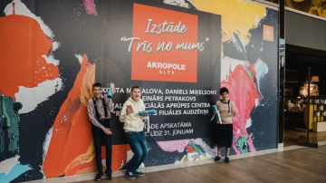 Atzīmējot Starptautisko bērnu aizsardzības dienu, atklāta aprūpes centra bērnu mākslas darbu izstāde