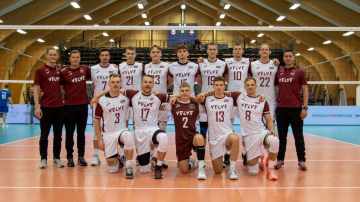 Latvijas vīriešu volejbola izlase ar pārliecinošu uzvaru Fēru salās uzsāk Eiropas Sudraba līgas turnīru