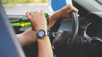 Pētījums: 30% autovadītāju atzīst, ka ir braukuši reibumā