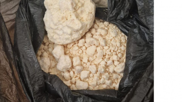 Rīgā aizturēti vairāki narkodīleri un izņemts kilogramiem narkotisko vielu