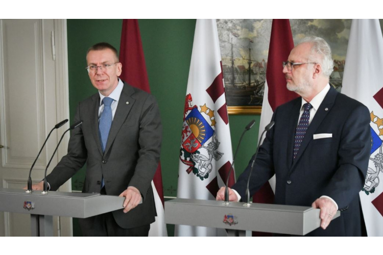 Valsts prezidents: nākamos četrus gadus Latvija būs drošās rokās!