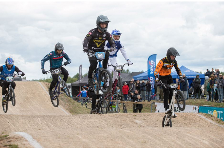 Vairāk nekā 400 dalībnieki startējuši “Crystal Dent” BMX Latvijas kausa 3. posmā