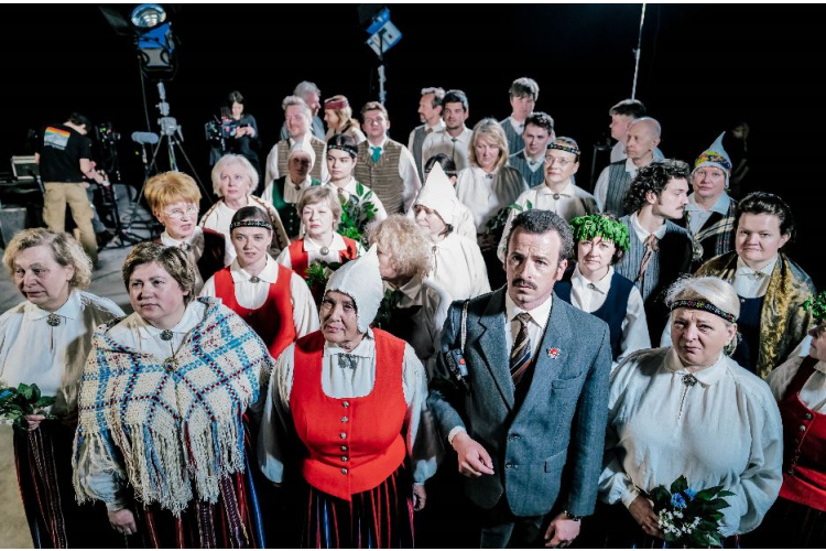 Senioru kino klubā izrāda īsfilmu sēriju “Kolektīvs” (2023)