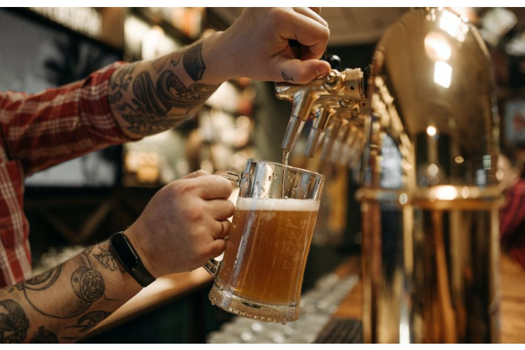 Pētījums: Vīrieši dod priekšroku rudzu alum, bet sievietes izvēlas medalu