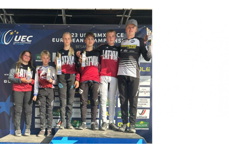 Latvijas jaunajiem sportistiem trīs godalgas UEC BMX EČ noslēdzošajā dienā