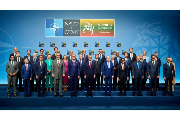 NATO samitā pieņemti nozīmīgi lēmumi par alianses aizsardzības spēju stiprināšanu un atbalstu Ukrainai