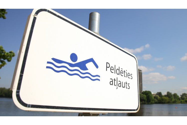 Teju visās Rīgas peldvietās laba ūdens kvalitāte; turpinās pludmaļu labiekārtošana