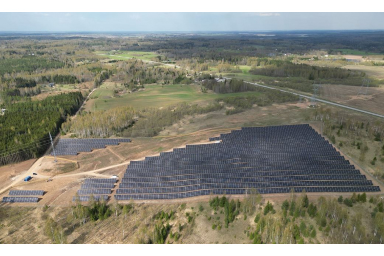 Noslēgts viens no vērienīgākajiem zaļās enerģijas projektu iegādes darījumiem Latvijā