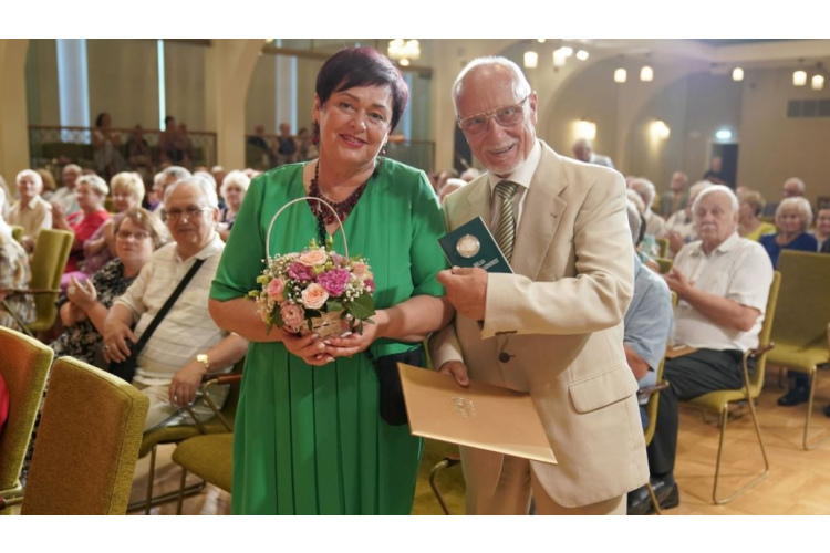 Rīgā sveiks Zelta kāzu jubilārus