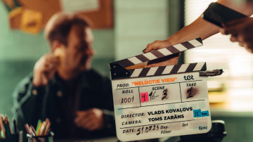 “Nelūgtie viesi” jaunās sezonas filmēšanā tiks izmantots arī mākslīgais intelekts