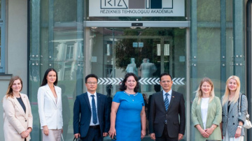RTA apmeklēja Ķīnas Tautas Republikas vēstniecības Latvijā delegācija