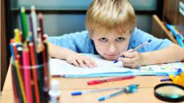 54% ģimeņu nākas uzkrāt vai aizņemties naudu bērnu sagatavošanai skolai