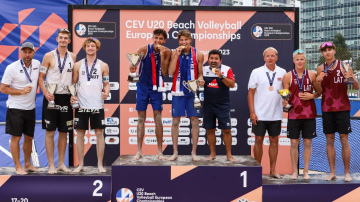 Par Eiropas U-20 čempioniem pludmales volejbolā Rīgā kļūst Francijas vīriešu un Polijas sieviešu duets