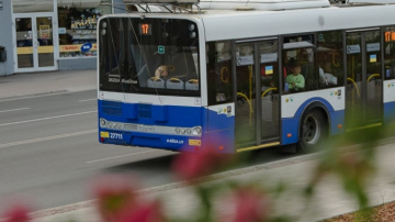Mācību gada sākumā aicina pārvietoties ar sabiedrisko transportu