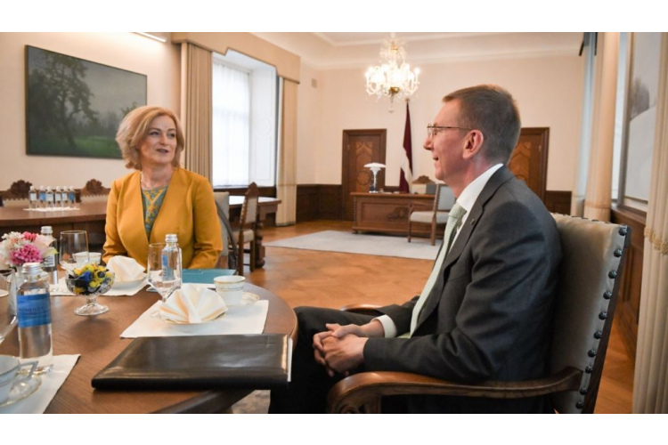Valsts prezidents: mājokļu pieejamība ārpus Rīgas ir nozīmīgs faktors