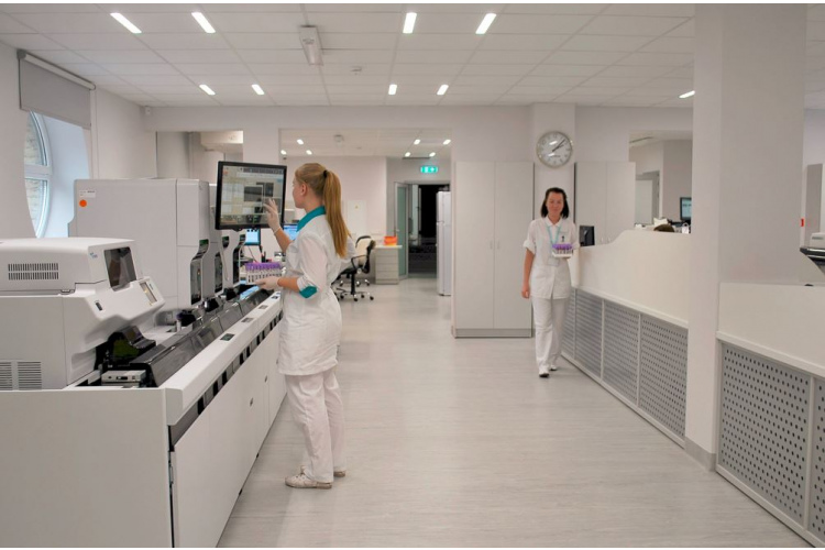 „Centrālās laboratorijas” akcijā 114 Latvijas iedzīvotājiem noteikts pozitīvs antivielu tests pret C hepatīta vīrusu