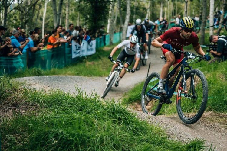 Blūms labi iesāk un izcīna sesto vietu PČ MTB XCC krosā