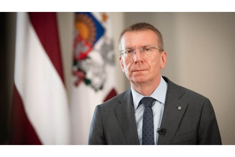 Valsts prezidents sveic Valsts kontroli simtgadē