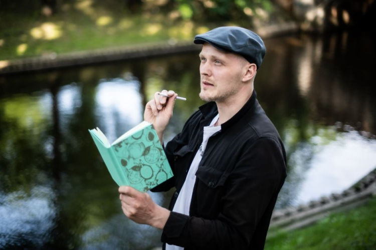 Publicitātes bilde Gundars Grasbergs (Latvijas Nacionālā Teātra aktieris)