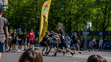Jaunie sportisti un ēdiens – kas jāzina vecākiem?