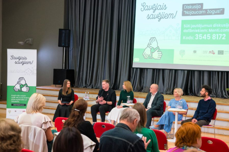 Jau septiņās Latvijas pašvaldībās darbojas sociālais darbinieks kopienā