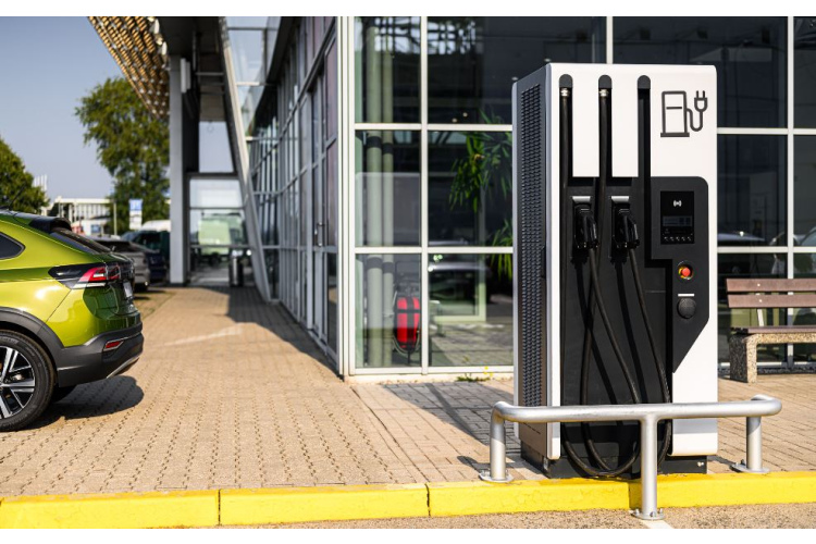 Møller Baltic Import sadarbībā ar Elektrum paplašinās elektroauto uzlādes pakalpojumus Baltijas valstīs