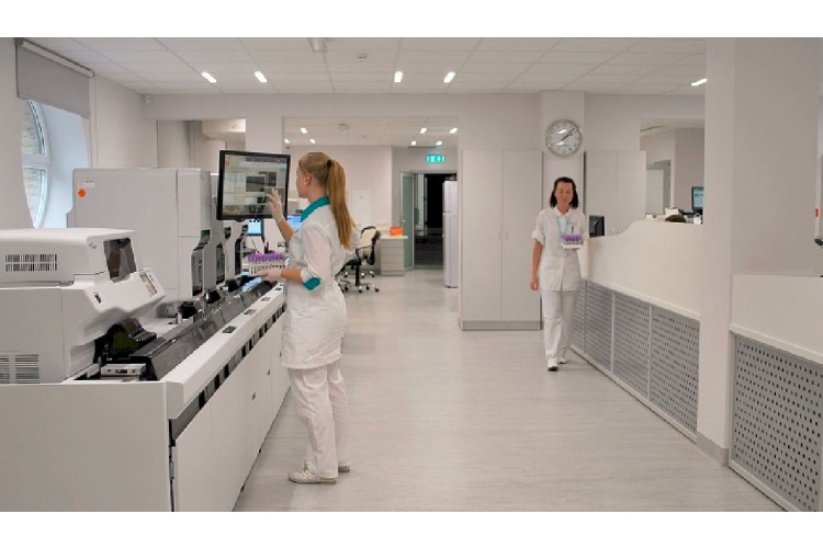 Valsts apmaksāto analīžu veikšanai “Centrālajā laboratorijā” iedzīvotāji jau pierakstās oktobrim