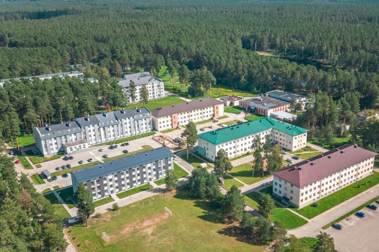 Kaulēšanās padodas pircējiem ar savu naudu; ko darīt kredītņēmējiem?